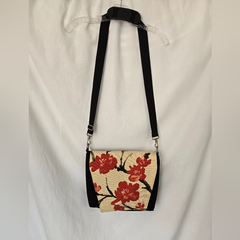 Janime King Design Fall Crossbody Bag
